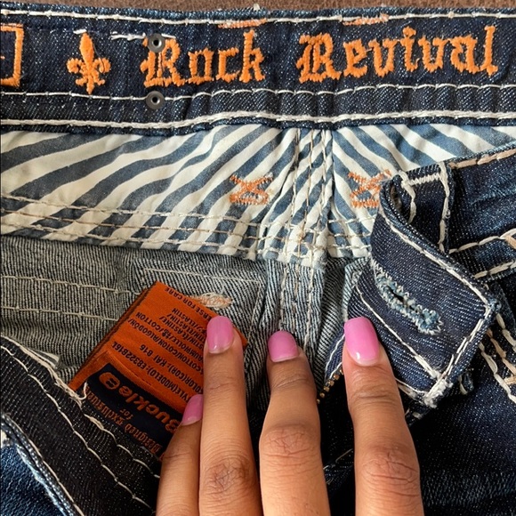 Jeans - Picture 2 of 15